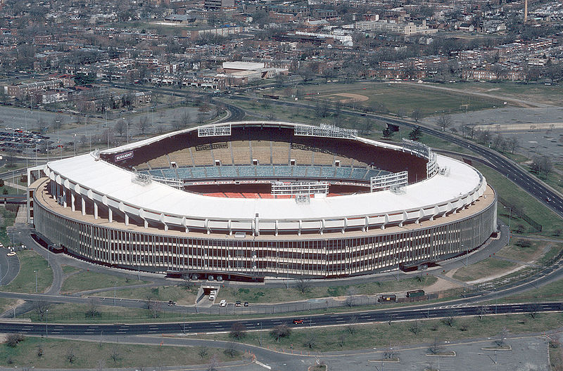 800px-rfk_stadium_aerial_photo_1988.jpg